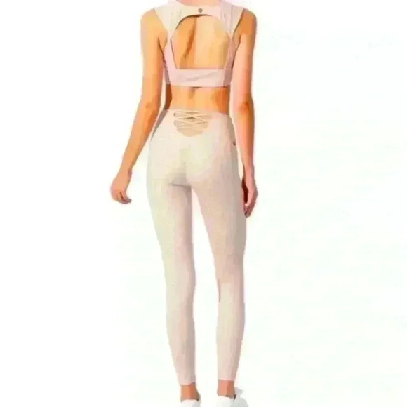 NWT Beach Bunny Isabella Pink w/ White Polka Dots Set (Top 6 bottoms 2) - Picture 16 of 16